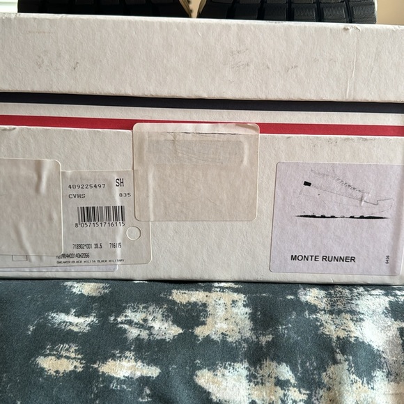 Like new. Size 38.5, but fits small. Better suited for US 7/7.5. - Picture 2 of 7